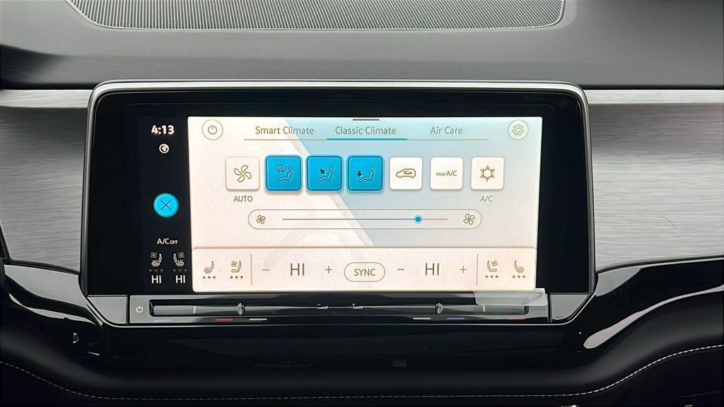 New 2026 Volkswagen Atlas Cross Sport SE image 27