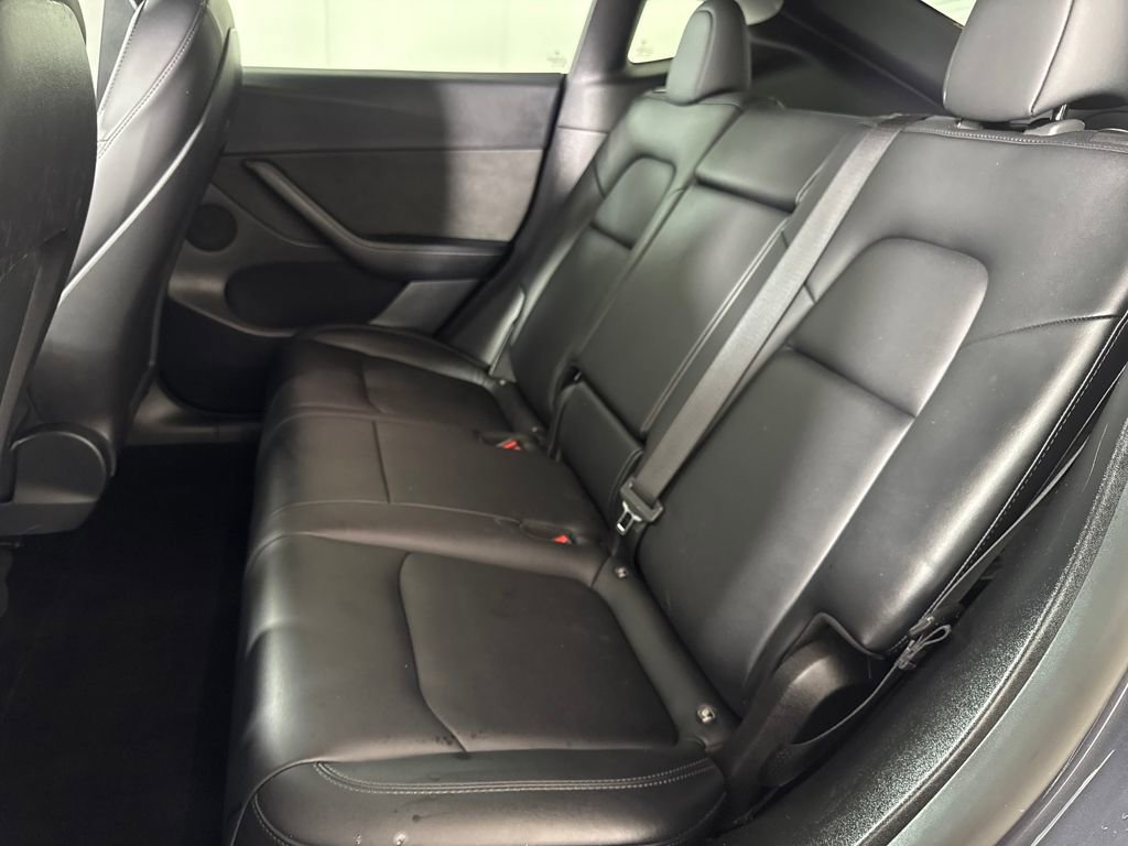 Used 2022 Tesla Model Y Performance image 13