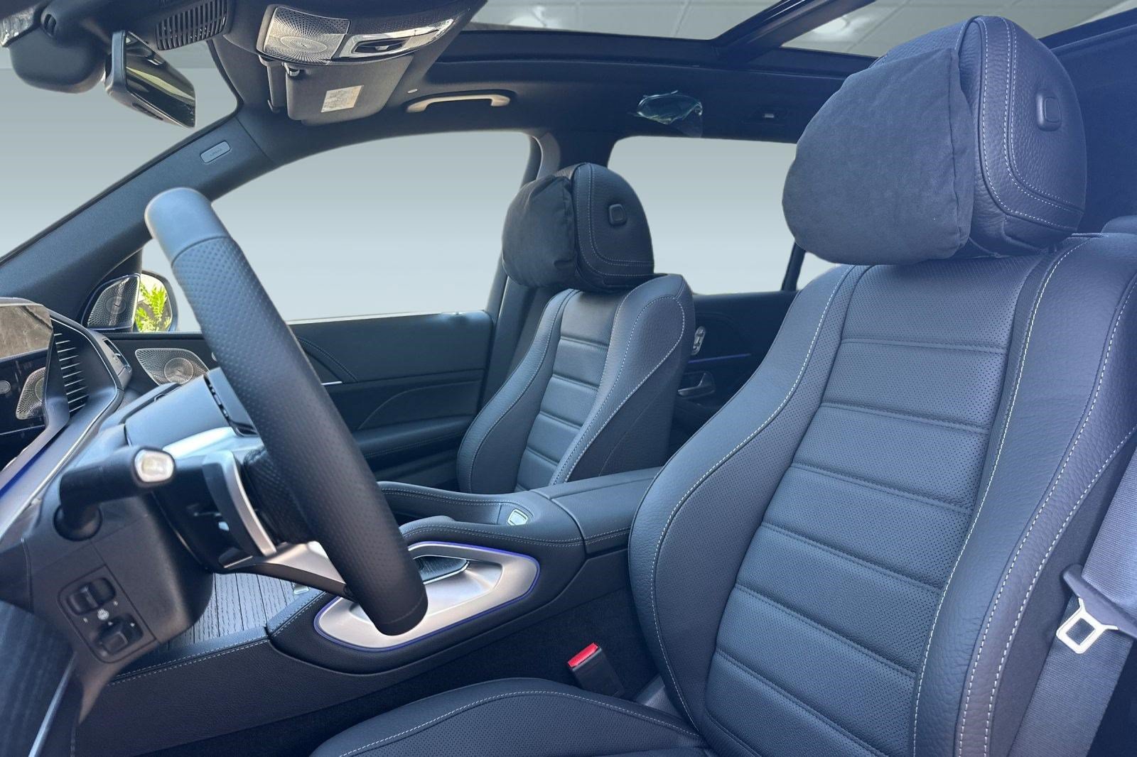 New 2026 Mercedes-Benz GLS 580 4MATIC image 5