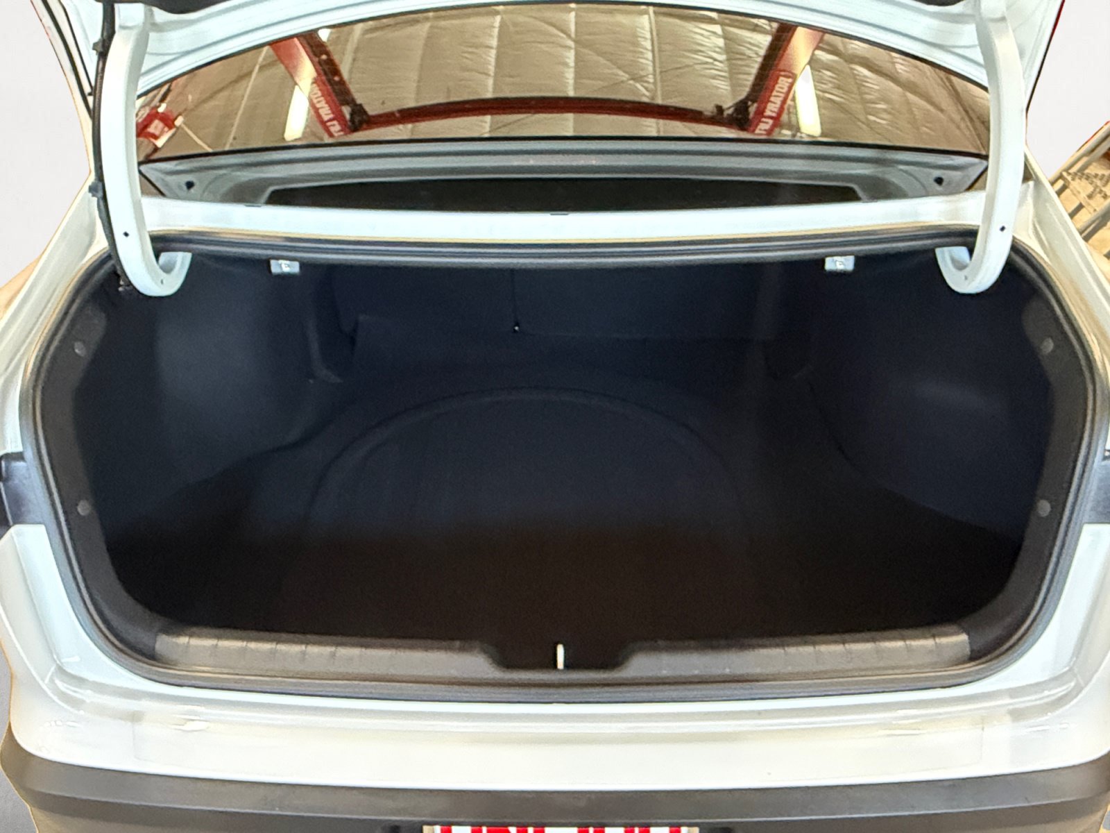 Used 2025 Kia K4 FWD image 14