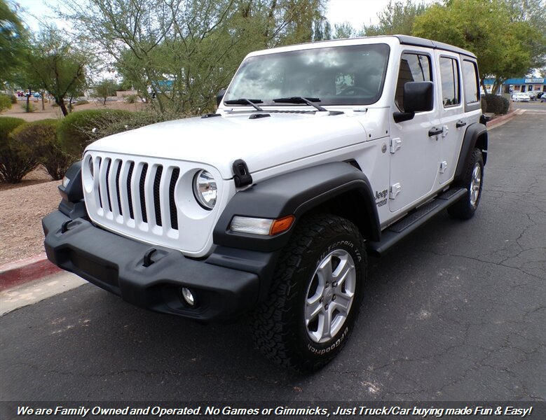 Used 2018 Jeep Wrangler Unlimited Sport S AWD/4WD image 3