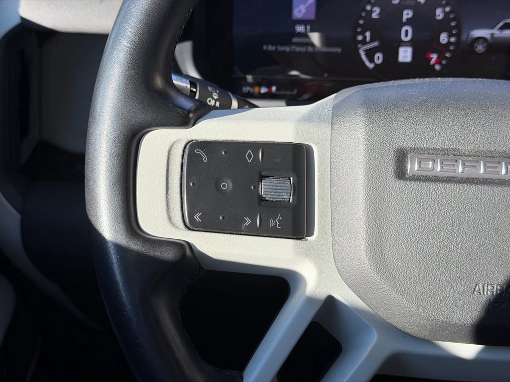 Used 2021 Land Rover Defender 110 SE image 19