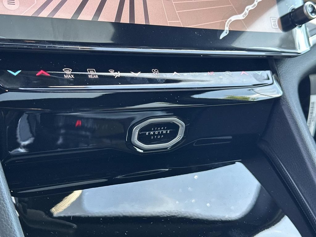 New 2026 Jeep Grand Cherokee Altitude AWD/4WD image 24