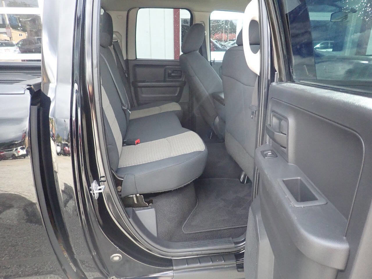 Used 2012 RAM 1500 Express image 26