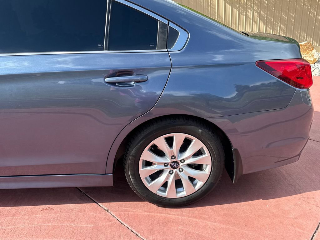 Used 2017 Subaru Legacy 2.5i Premium AWD/4WD image 32