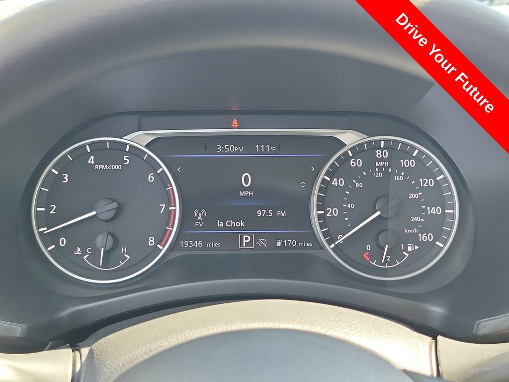 Used 2025 Nissan Sentra SV FWD image 9