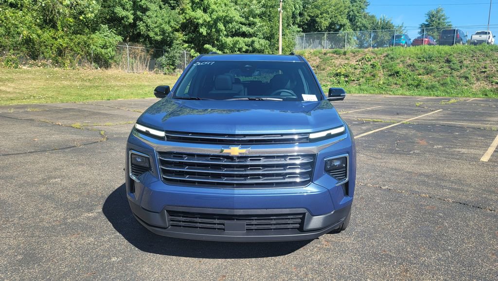 New 2026 Chevrolet Traverse LT w/ Sun and Wheel Package image 4