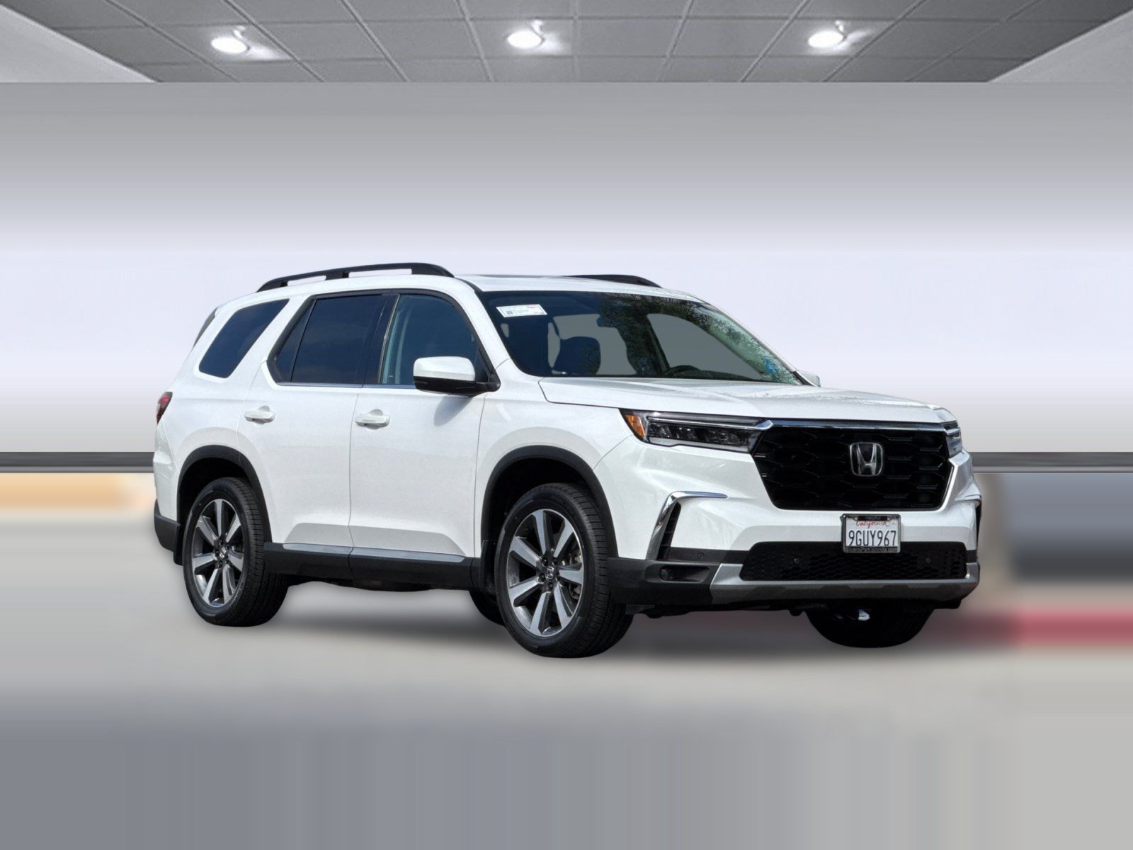 Certified 2023 Honda Pilot Touring image 6