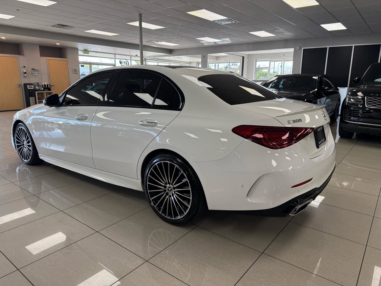 Used 2024 Mercedes-Benz C 300 Sedan image 8