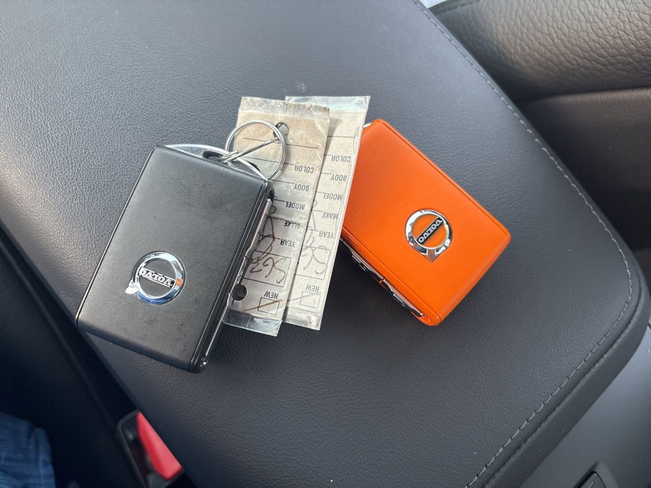 Used 2025 Volvo S60 B5 Plus image 28