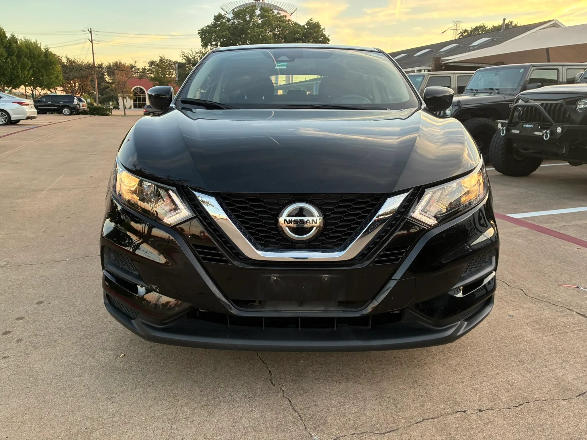 Used 2020 Nissan Rogue Sport S FWD image 2