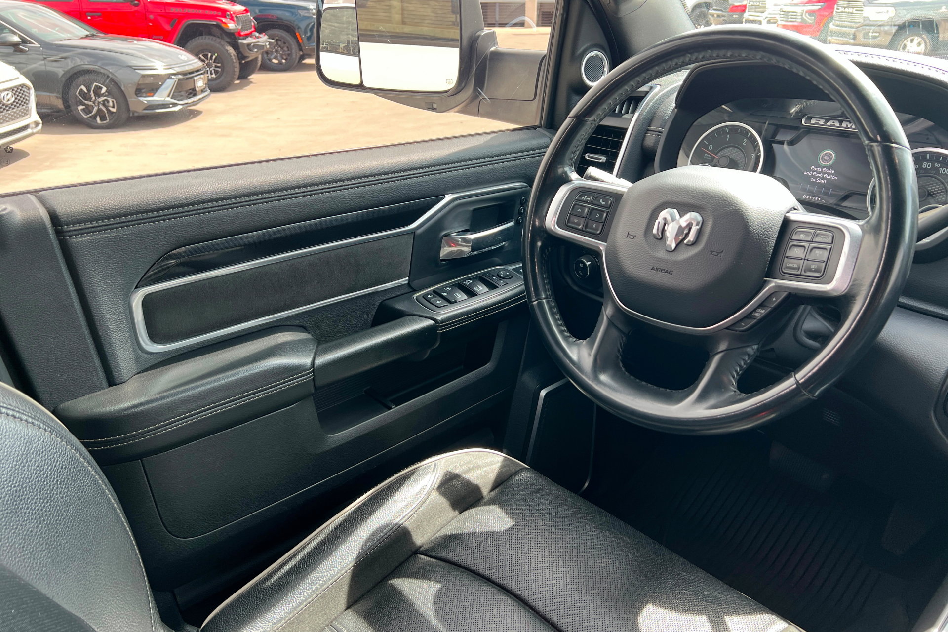 Used 2022 RAM 2500 Laramie AWD/4WD image 11