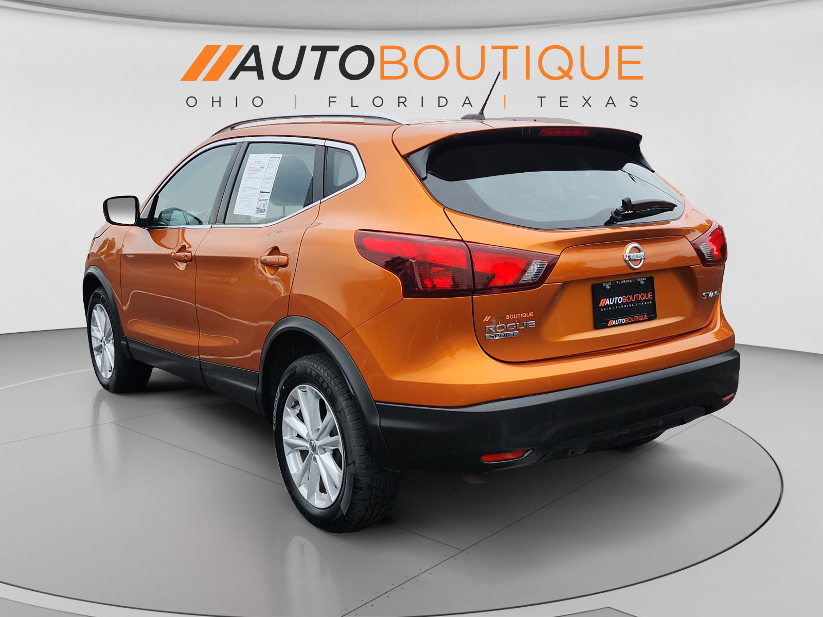 Used 2017 Nissan Rogue Sport SV w/ SV All-Weather Package AWD/4WD image 3
