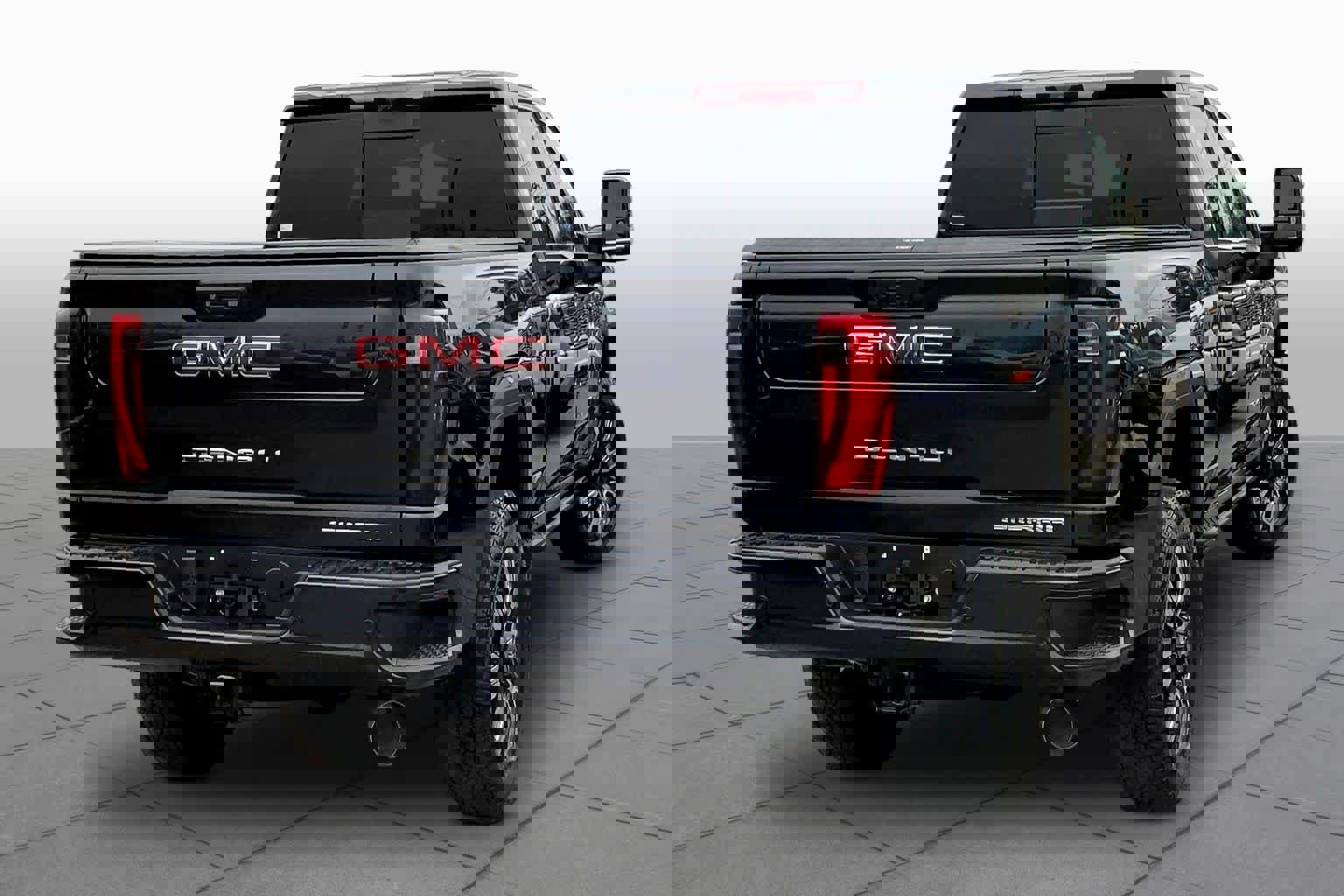 Used 2024 GMC Sierra 2500 Denali w/ Denali Reserve Package image 13