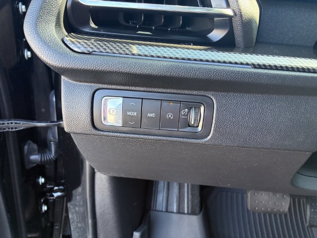 Used 2026 Chevrolet Traverse High Country AWD/4WD image 23