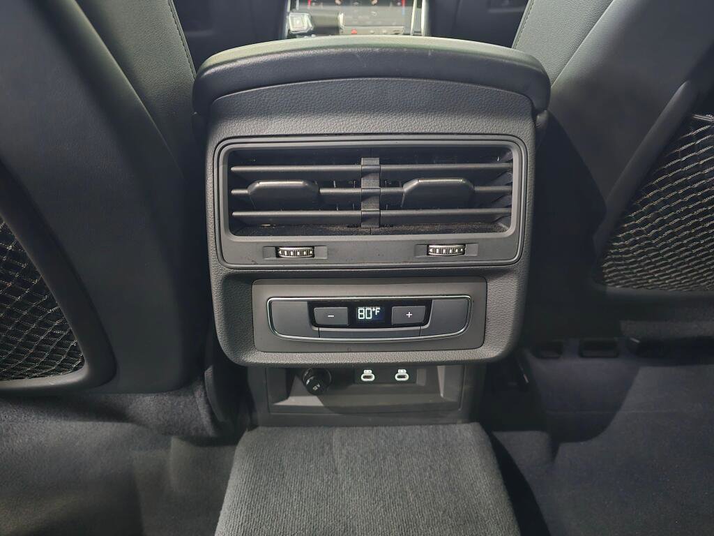 Used 2025 Audi Q7 3.0T Premium Plus image 35
