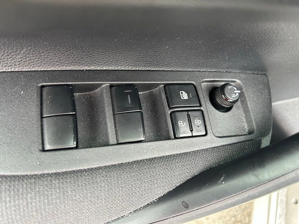 Used 2025 Toyota Corolla LE FWD image 16