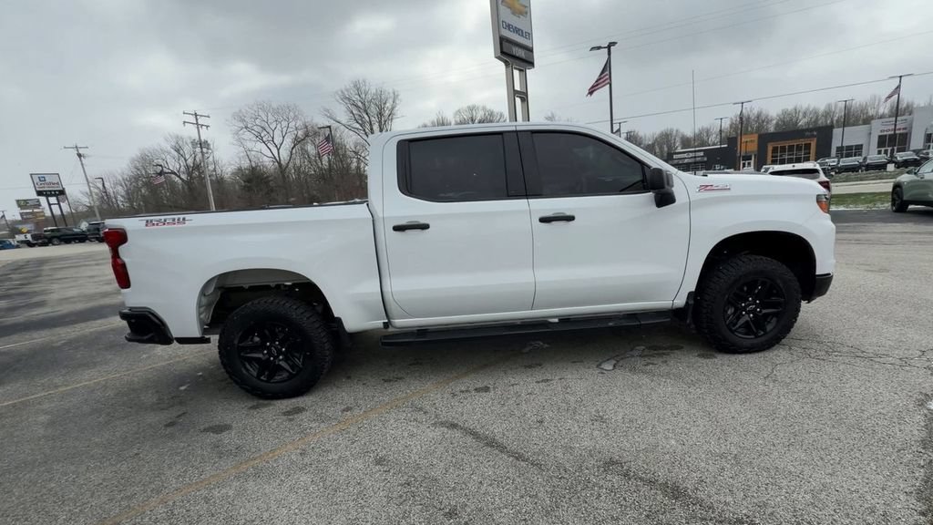 Used 2025 Chevrolet Silverado 1500 Custom Trail Boss AWD/4WD image 9