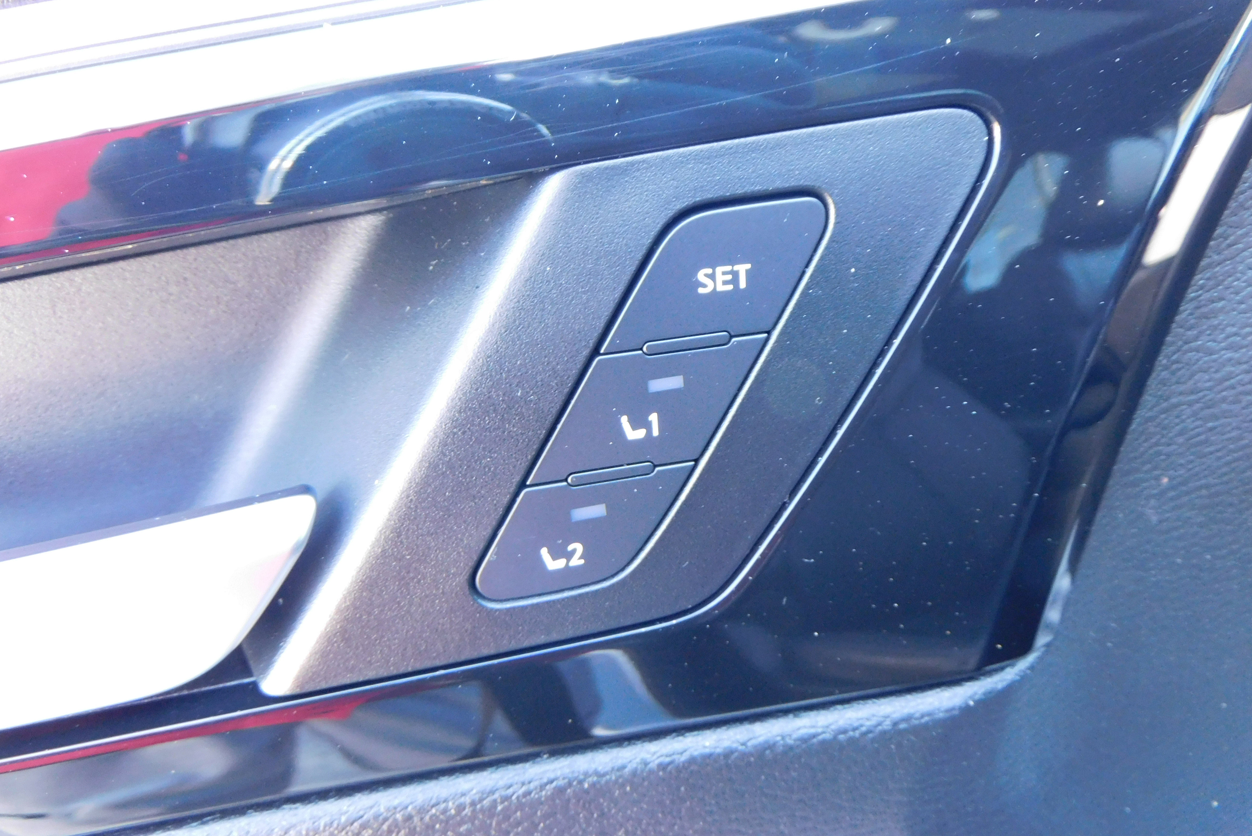 Used 2024 Mitsubishi Outlander SEL image 14