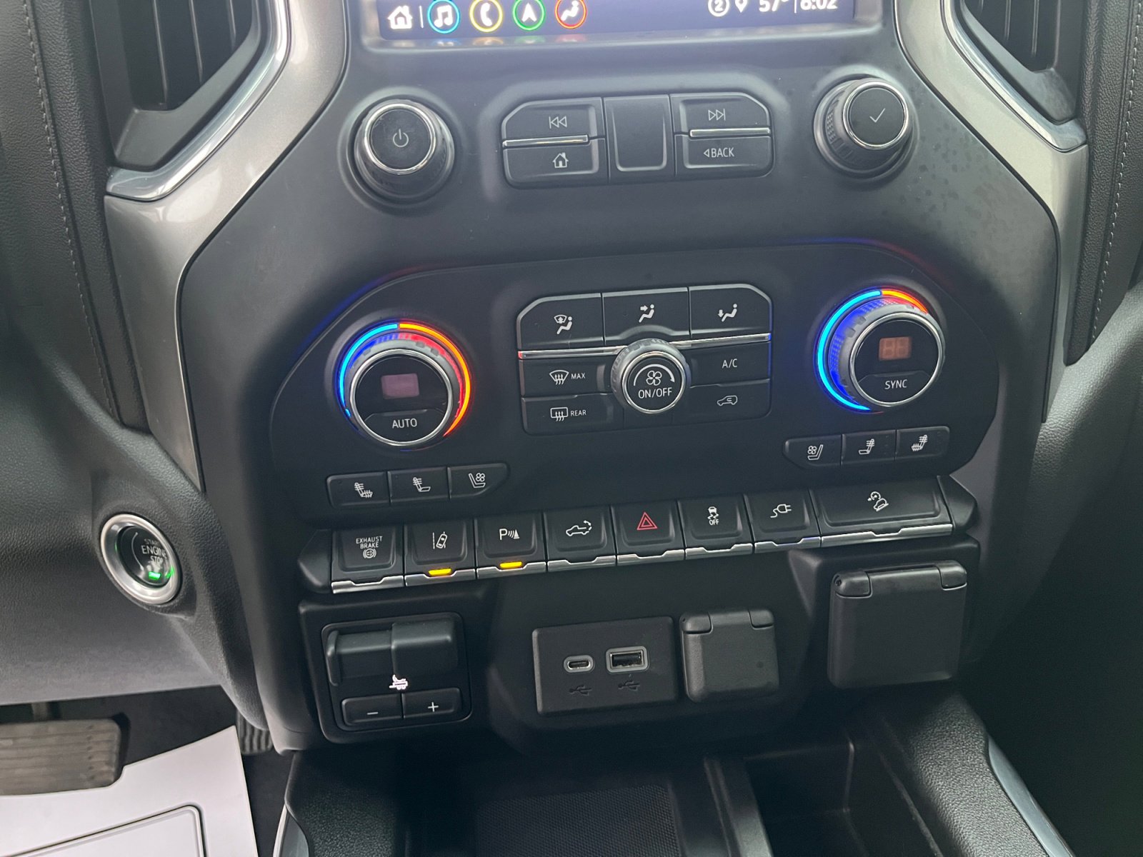 Used 2021 Chevrolet Silverado 2500 LTZ image 31