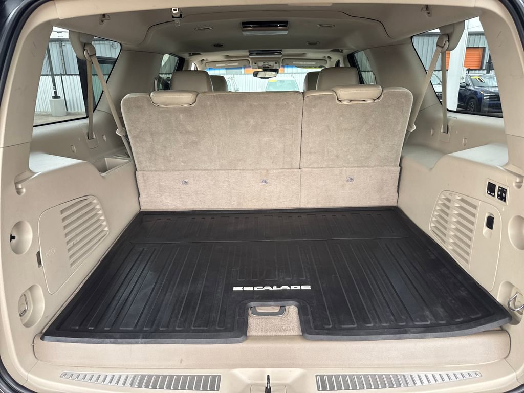 Used 2016 Cadillac Escalade ESV Luxury RWD image 23