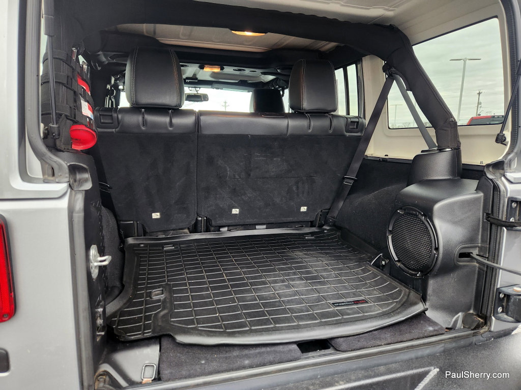 Used 2013 Jeep Wrangler Unlimited Rubicon w/ Connectivity Group image 22