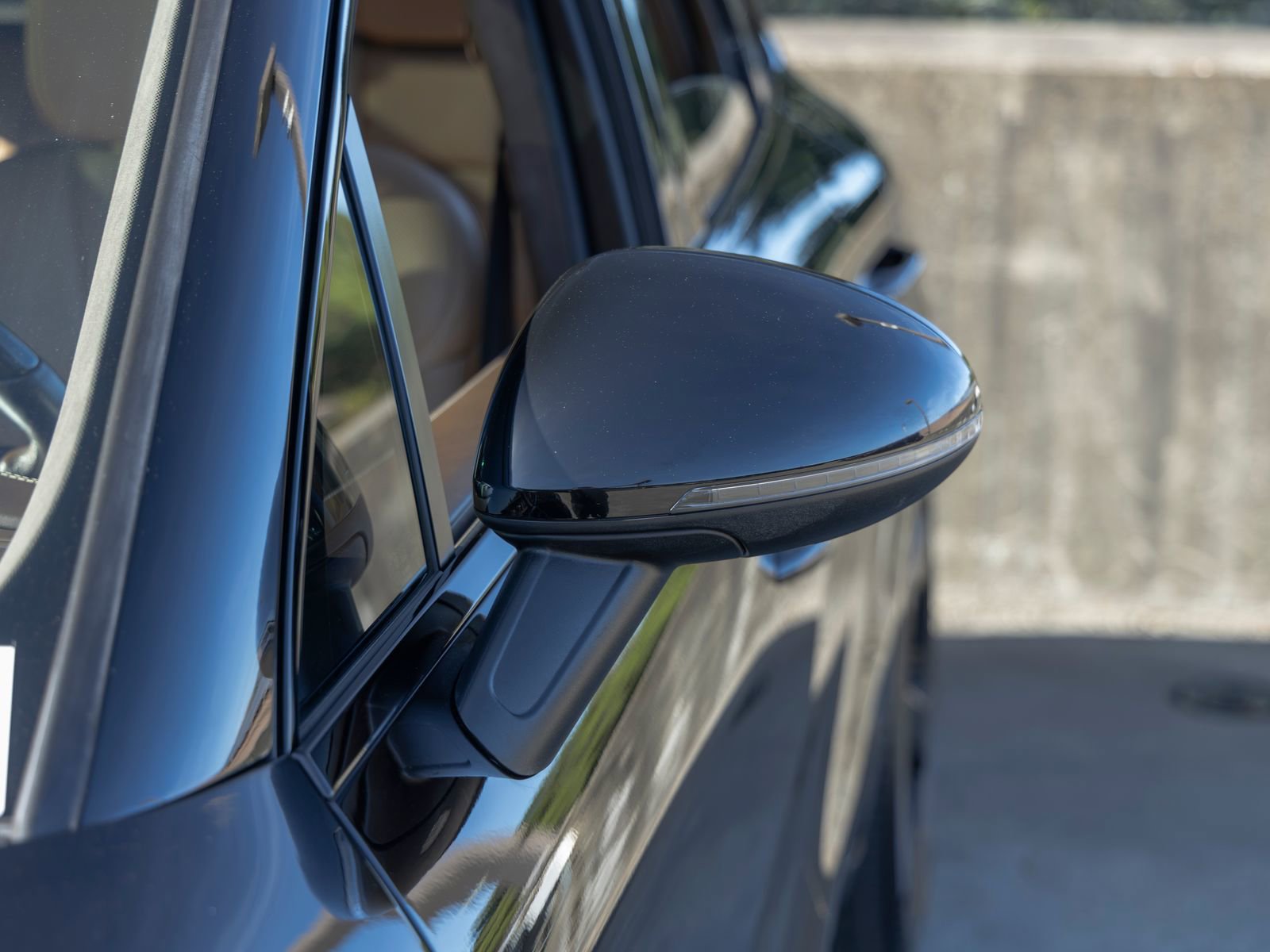 Used 2016 Porsche Macan Turbo image 17