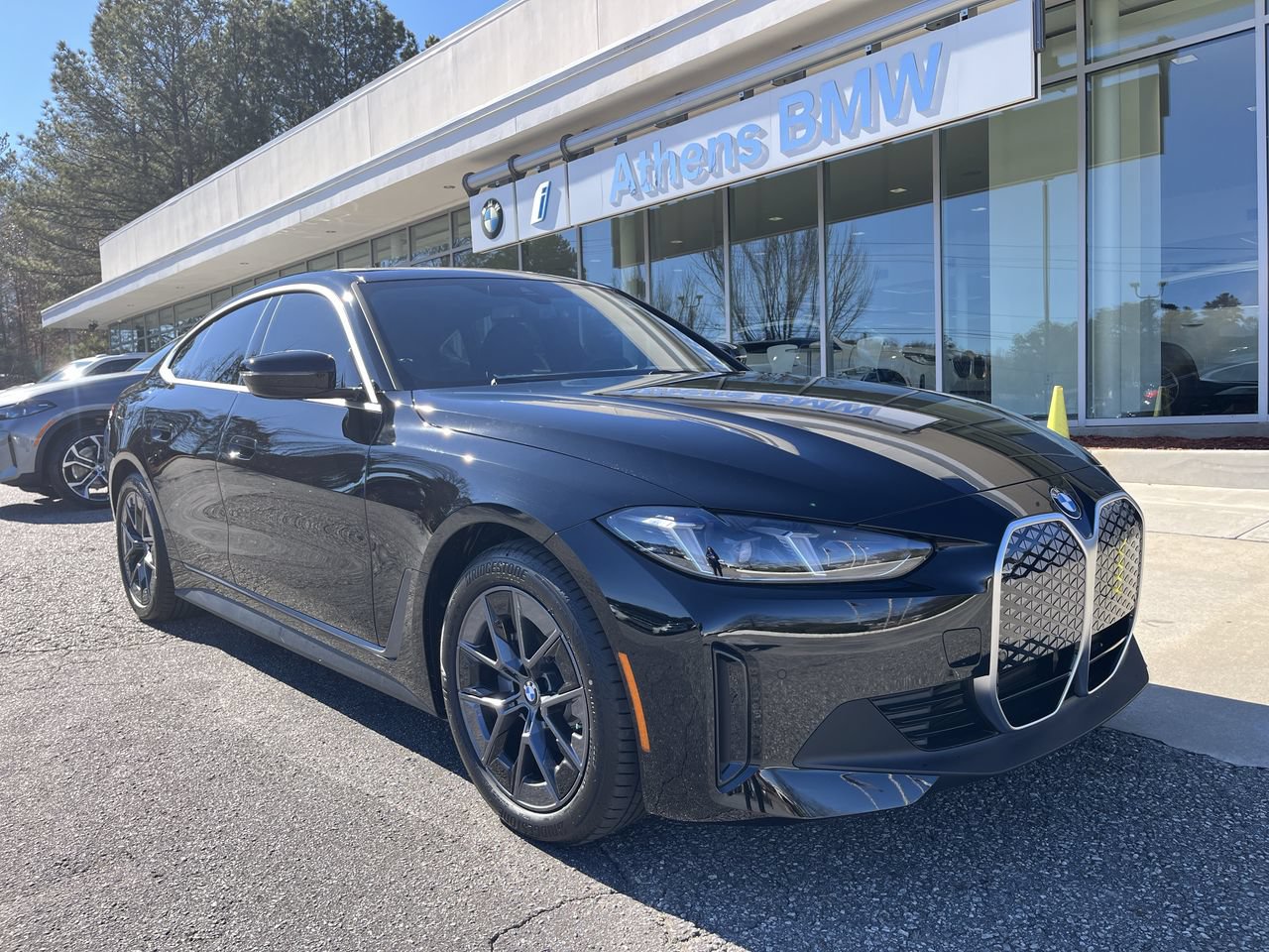 Used 2026 BMW i4 eDrive40 w/ Premium Package RWD image 1