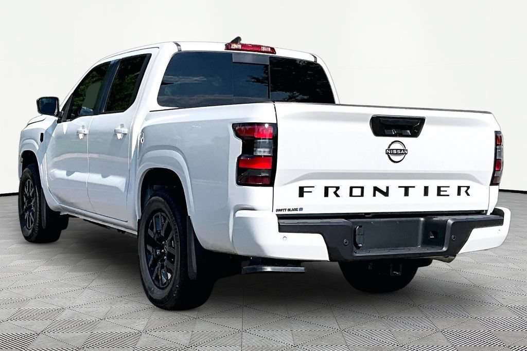 Used 2026 Nissan Frontier SV w/ Tow Package RWD image 5