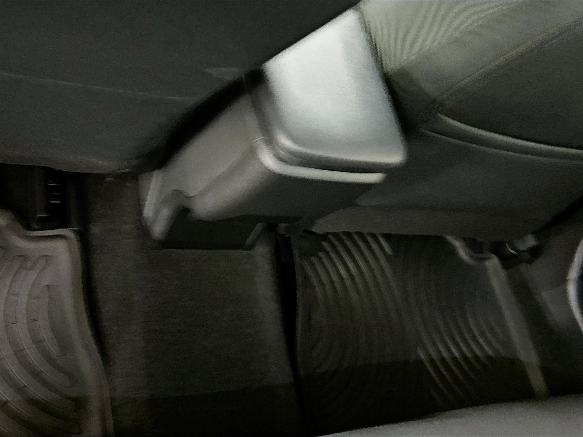 Used 2025 Toyota Prius Plug-In Hybrid image 28