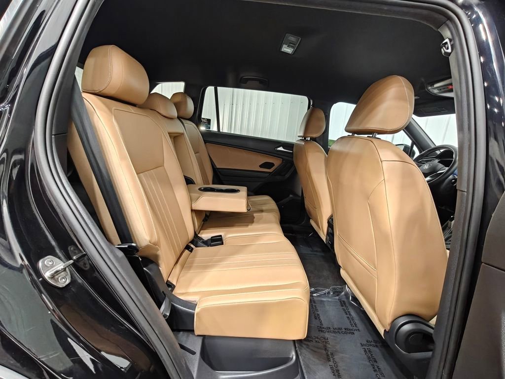 Used 2023 Volkswagen Tiguan SE AWD/4WD image 23