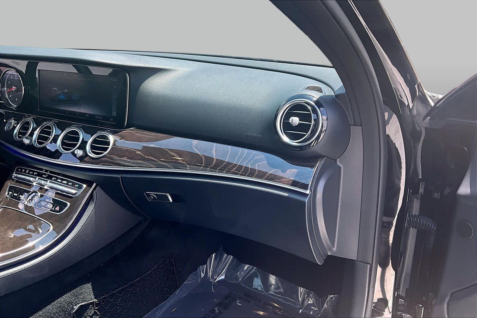 Used 2019 Mercedes-Benz E 450 4MATIC Sedan image 19