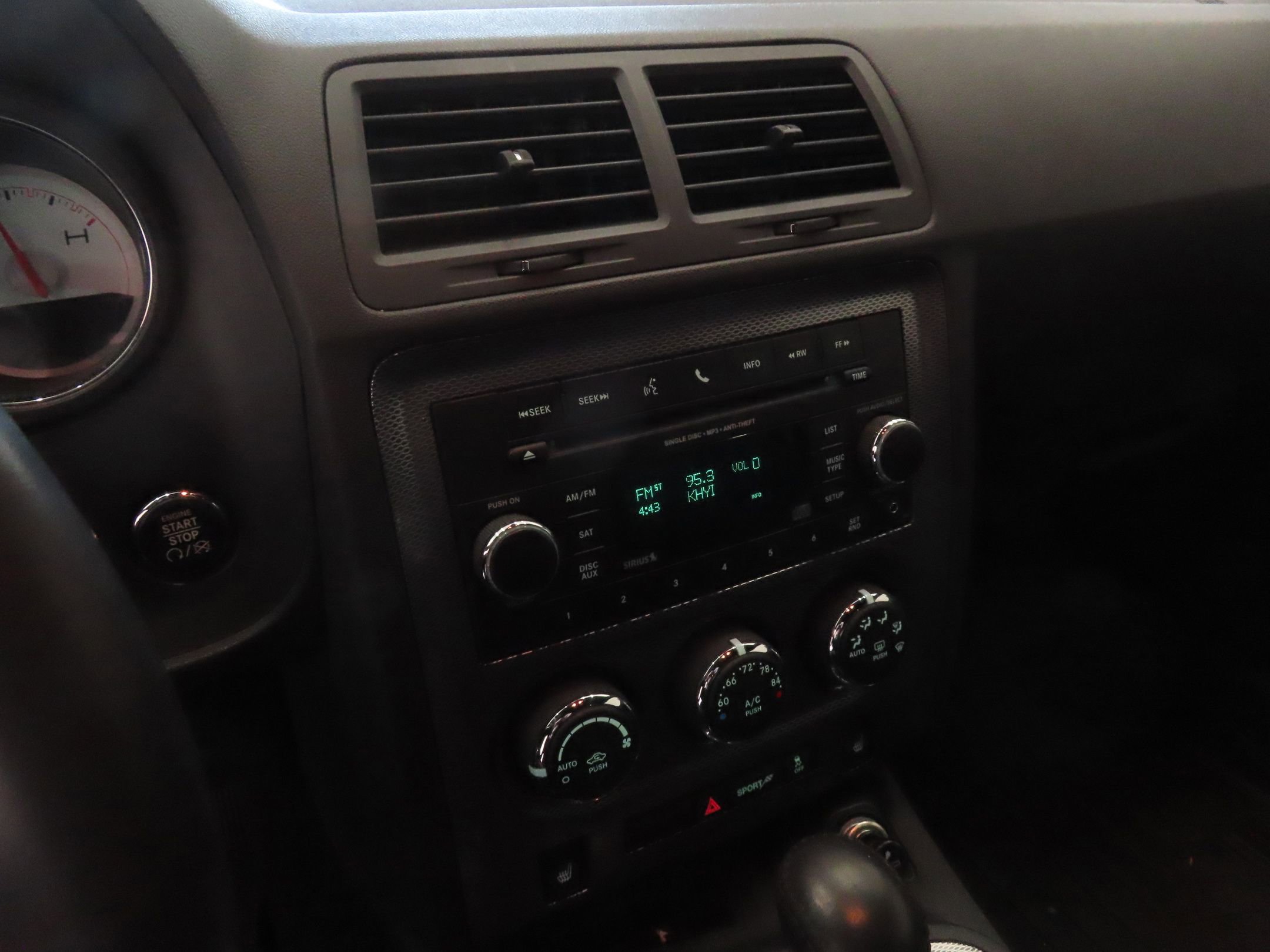 Used 2013 Dodge Challenger R/T Plus image 19