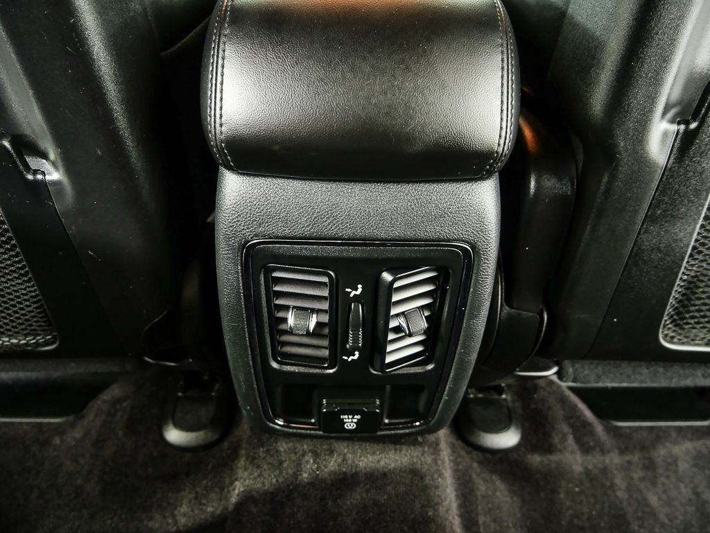 Used 2018 Jeep Grand Cherokee Altitude RWD image 19