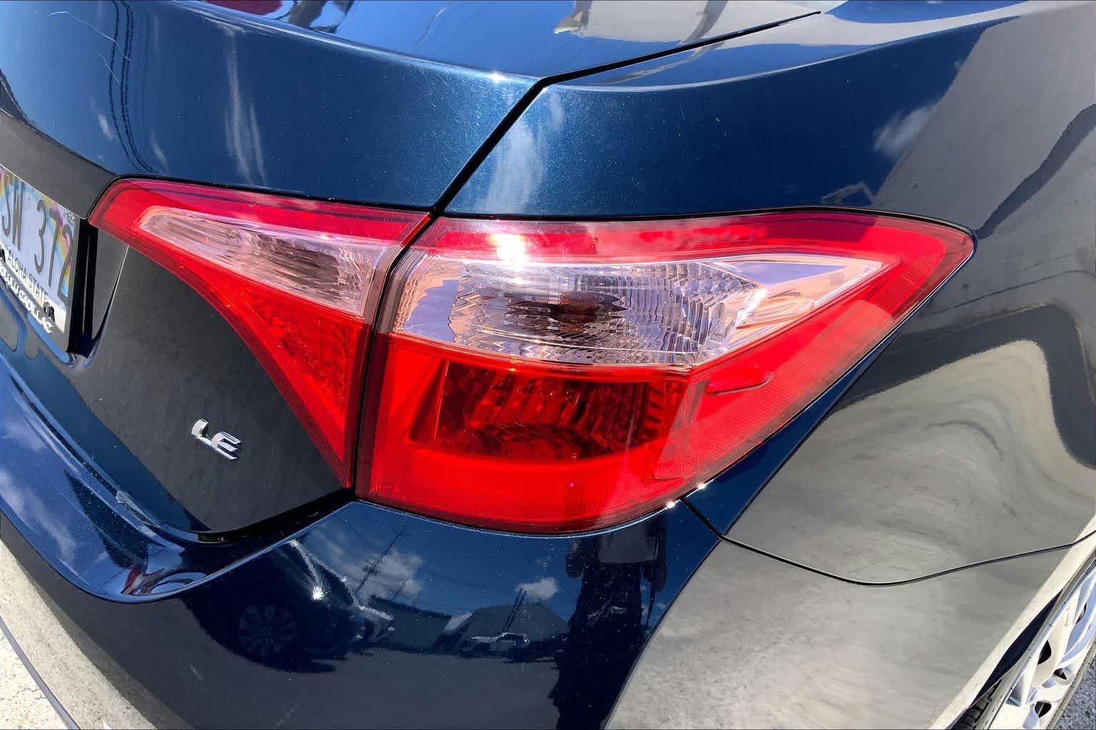 Used 2019 Toyota Corolla LE FWD image 32