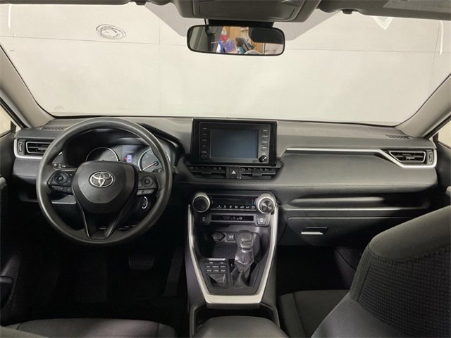 Used 2019 Toyota RAV4 LE w/ Carpet Mat Package image 20