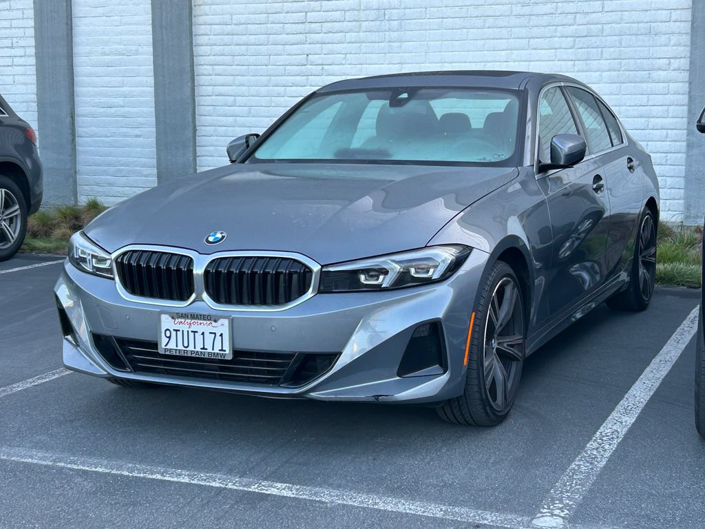 Used 2024 BMW 330i Sedan w/ Convenience Package RWD image 2
