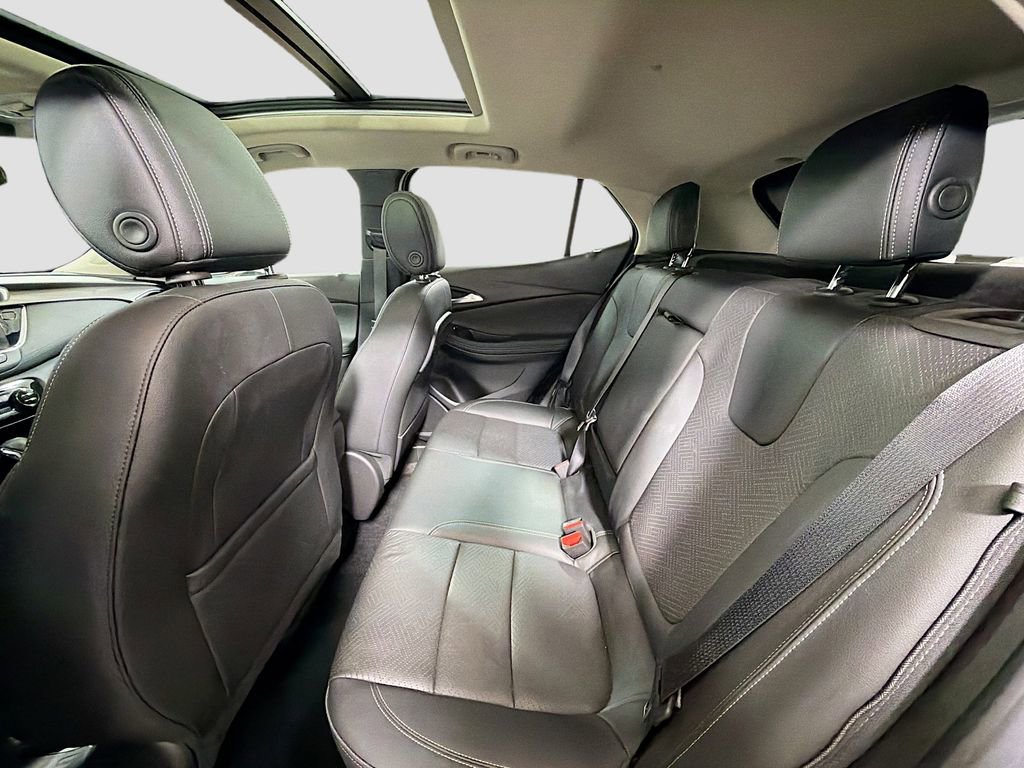 Used 2023 Buick Encore GX Essence w/ Experience Buick Package FWD image 26