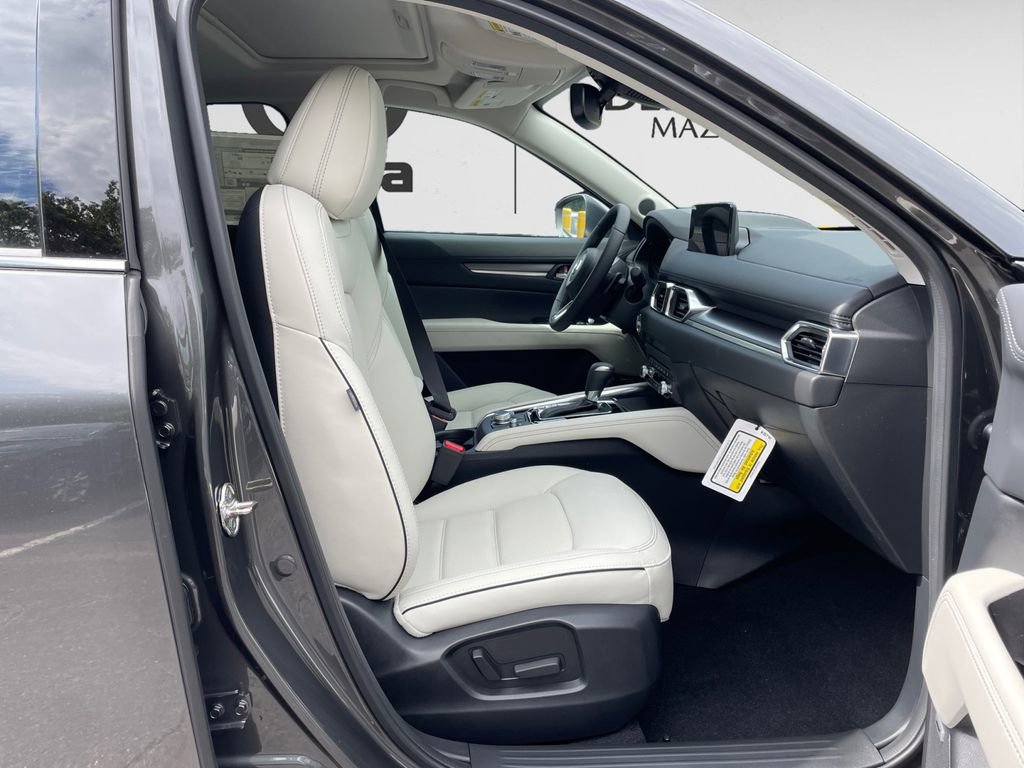 New 2025 MAZDA CX-5 AWD 2.5 S w/ Premium Plus Pkg image 14