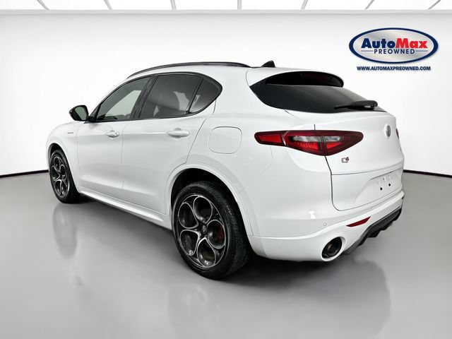 Used 2023 Alfa Romeo Stelvio Veloce AWD/4WD image 6