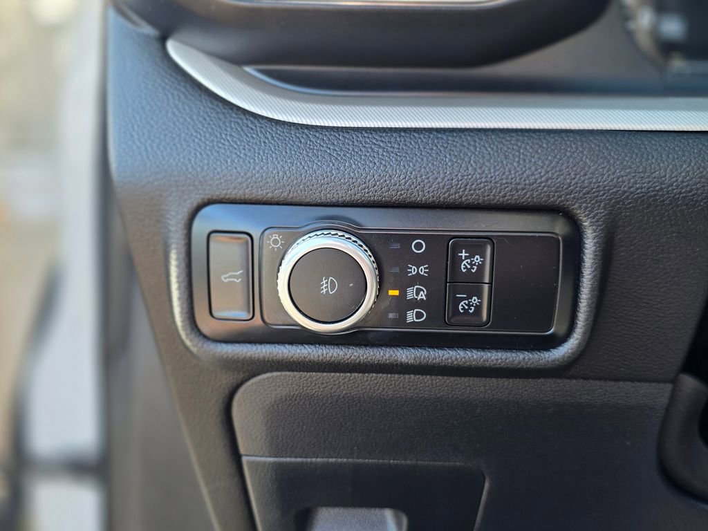 Used 2023 Ford Explorer XLT w/ Equipment Group 202A image 38