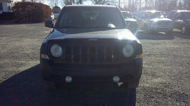 Used 2011 Jeep Patriot Latitude image 2