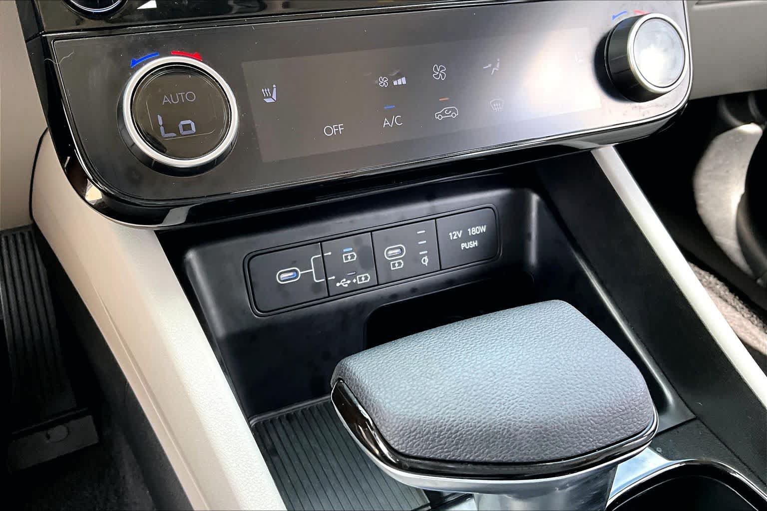 Certified 2025 Hyundai Tucson SEL FWD image 31