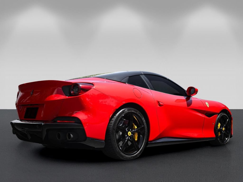 Used 2022 Ferrari Portofino M RWD image 10