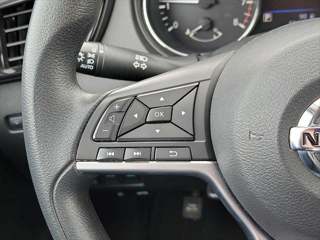 Used 2021 Nissan Rogue Sport S image 17