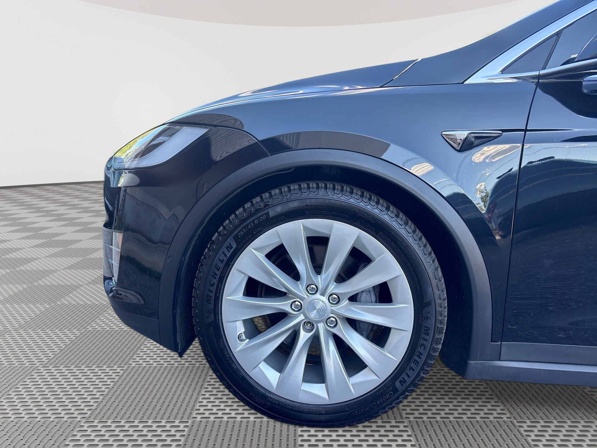Used 2018 Tesla Model X 100D AWD/4WD image 18