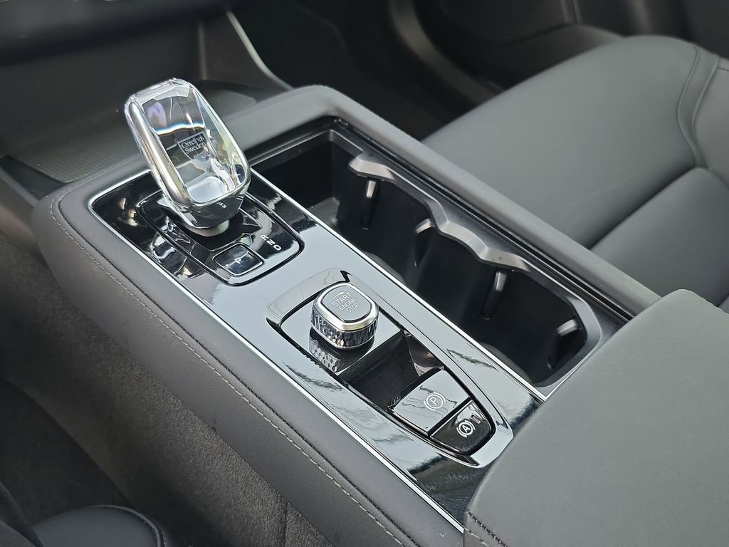 New 2026 Volvo XC90 T8 Plus image 36