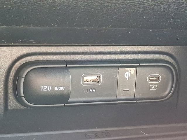 Used 2025 Kia Sportage EX image 21