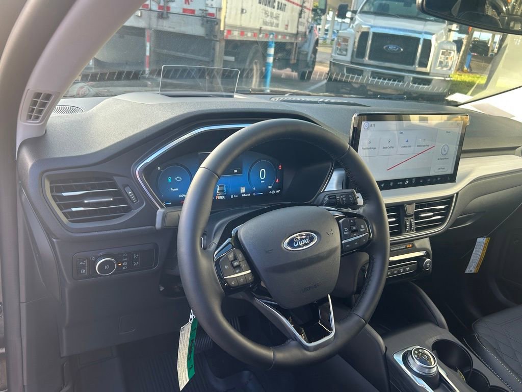 Certified 2024 Ford Escape SE w/ PHEV Premium Package image 36