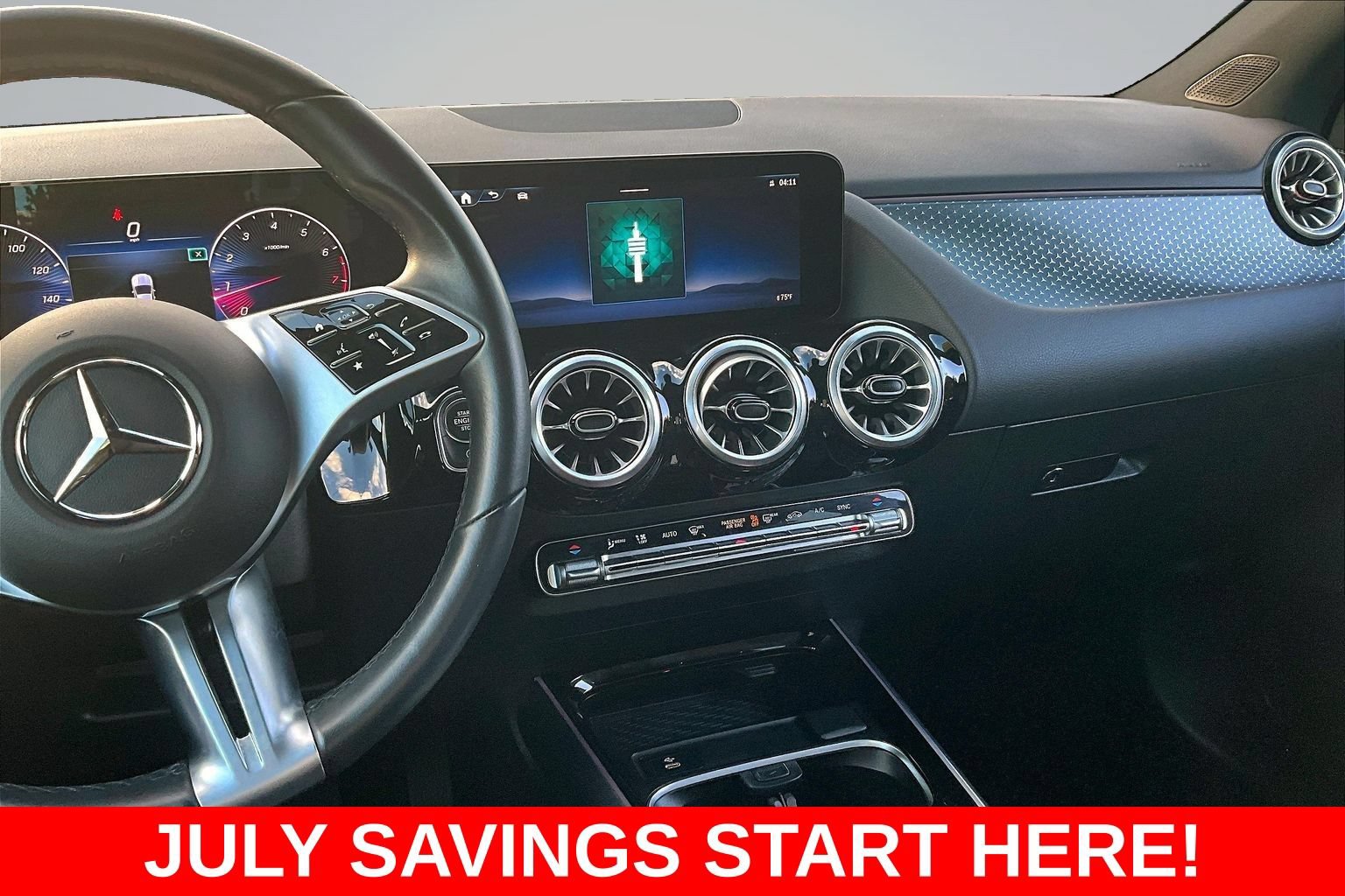 Used 2025 Mercedes-Benz GLA 250 4MATIC image 11